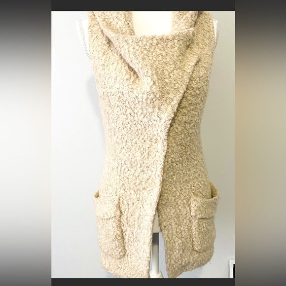 Miss me tan wool vest cowl neck hooded size small button pockets - Picture 2 of 8